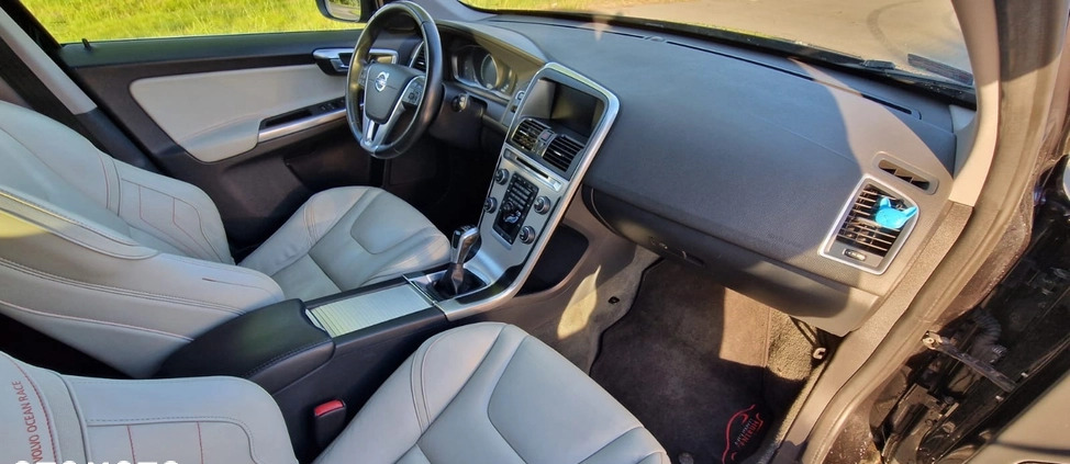 Volvo XC 60 cena 66000 przebieg: 254155, rok produkcji 2015 z Warszawa małe 529
